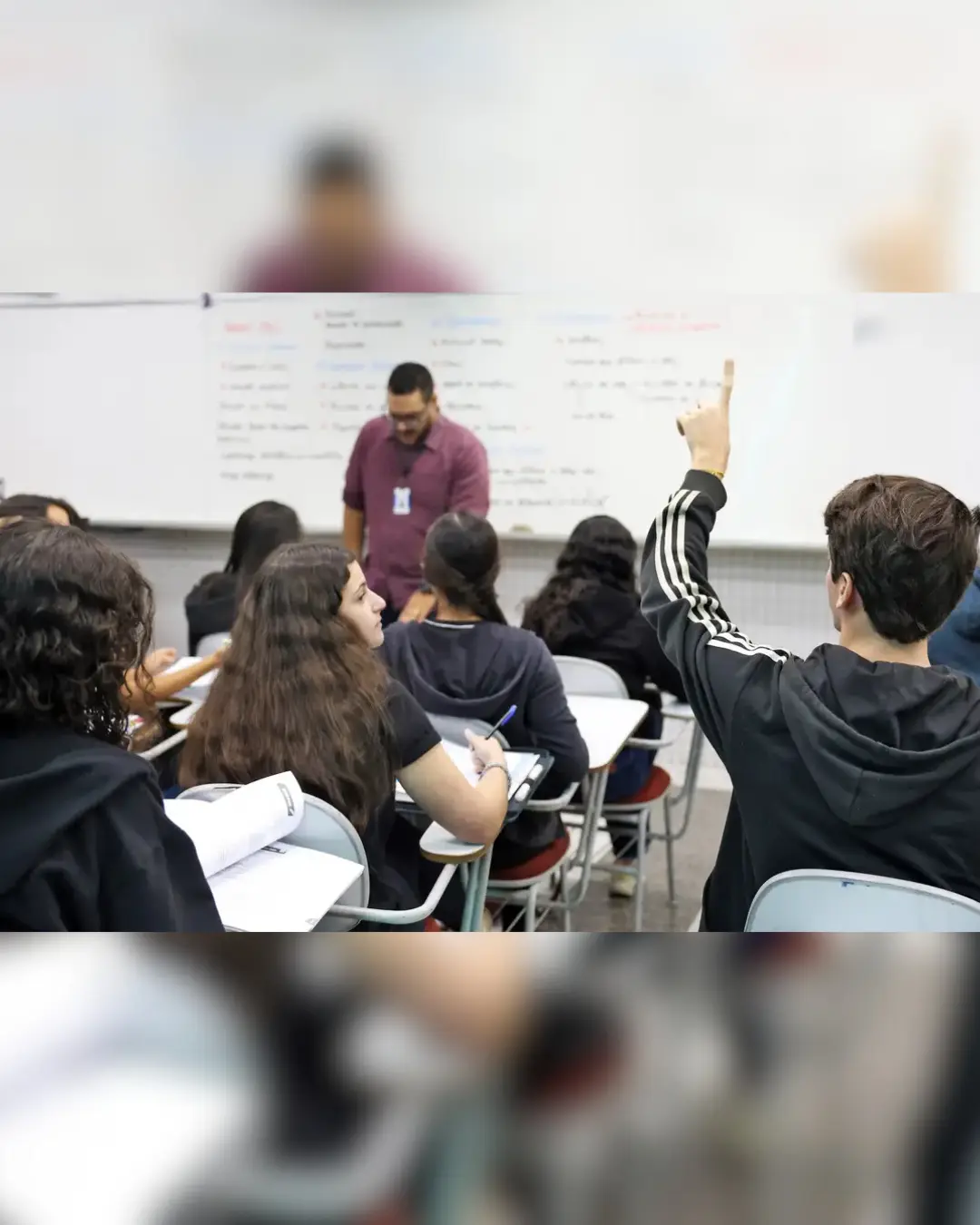 Metade das escolas brasileiras descumpre lei antirracista