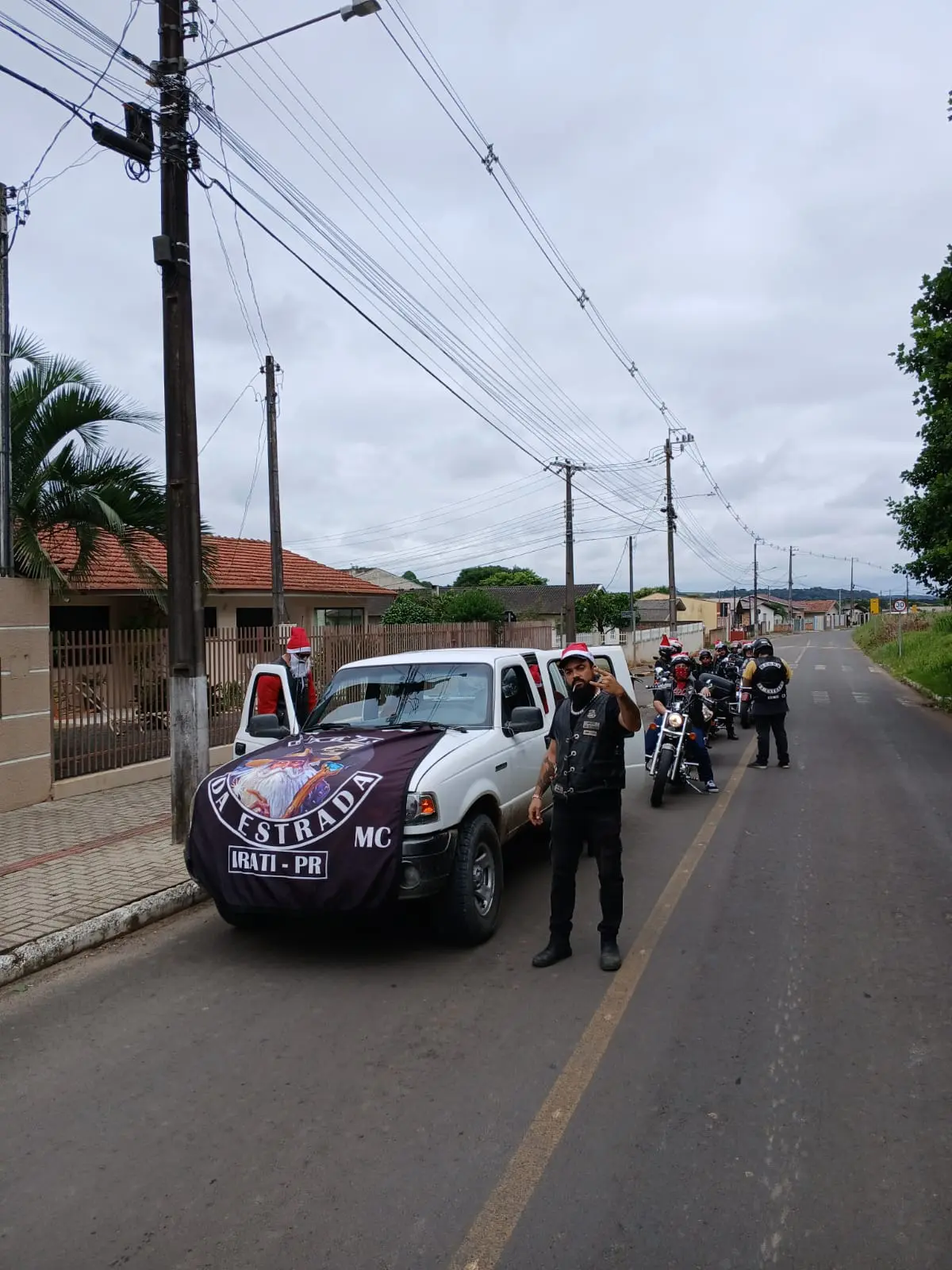 MotoClube Magos da Estrada realiza Ação Beneficente de Natal em Irati e Fernandes Pinheiro