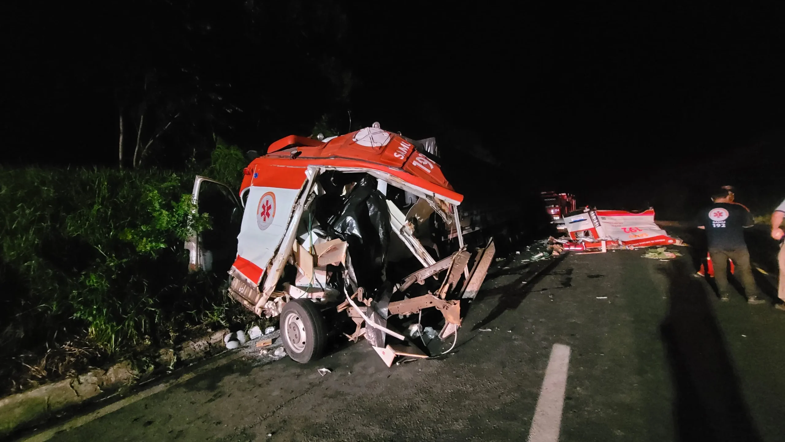 Tragédia na BR-476 Envolve Ambulância do SAMU e Caminhão em Paulo Frontin