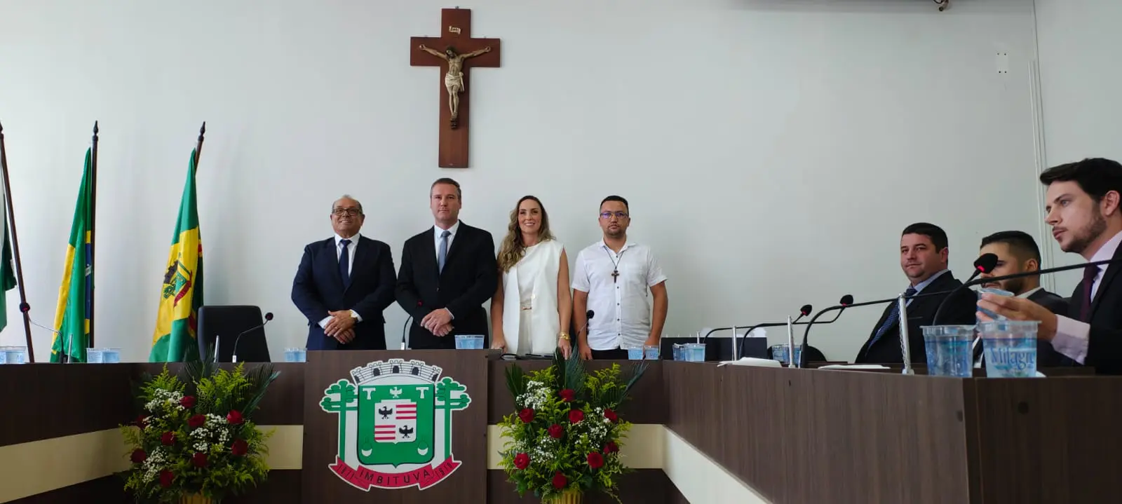 Bertoldo e Dirceu tomam posse em Imbituva destacando compromisso com futuro do município