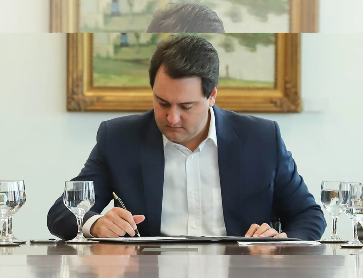 Ratinho Junior anuncia novos secretários e reforça equipe de gestão no Paraná