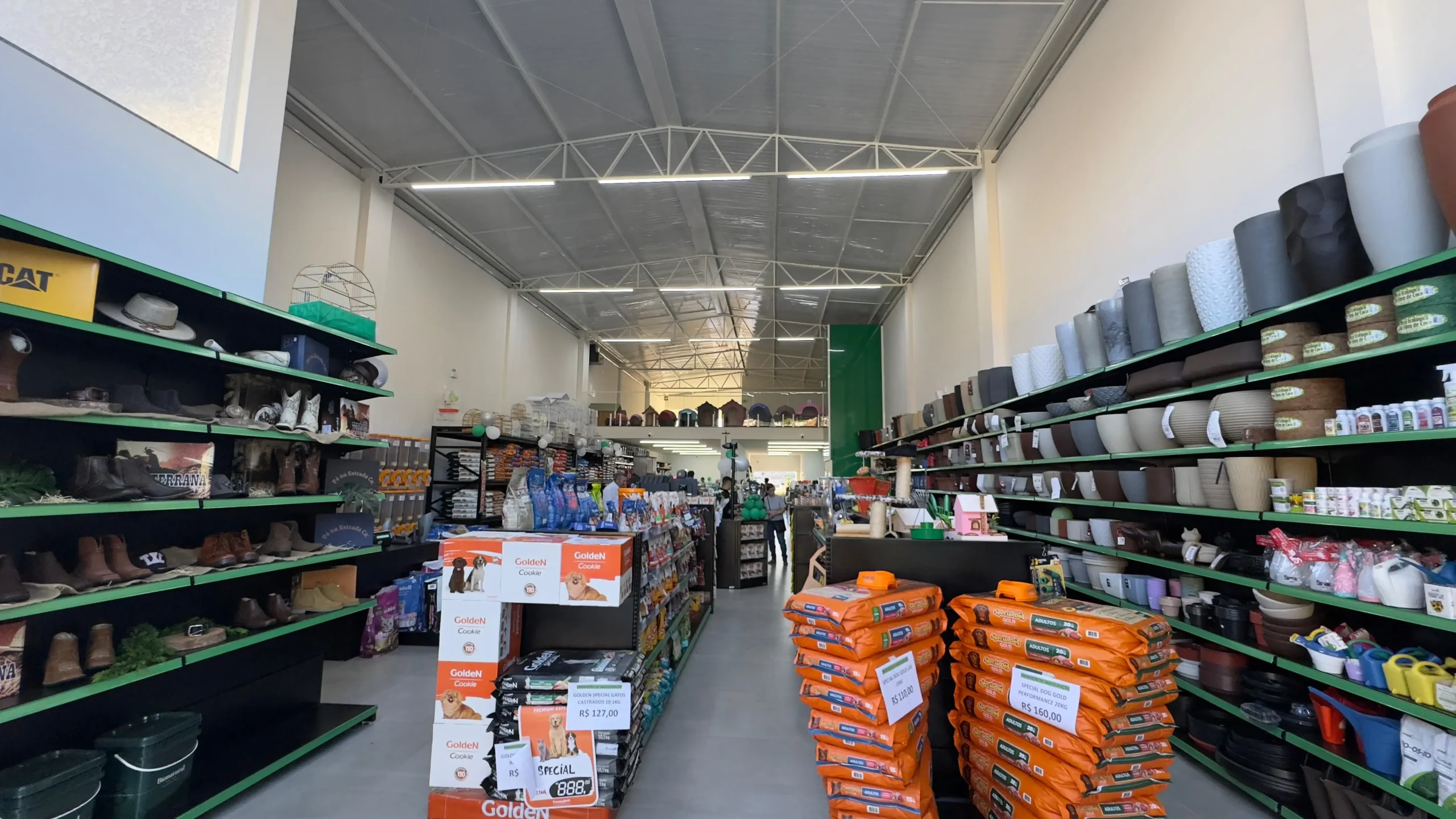 Agrocomercial Sandeski inaugura nova loja com cerca de 700m² em Irati