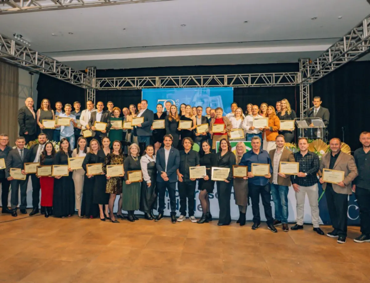 ACIAI celebra 79 anos com jantar comemorativo e homenagens a empresários locais