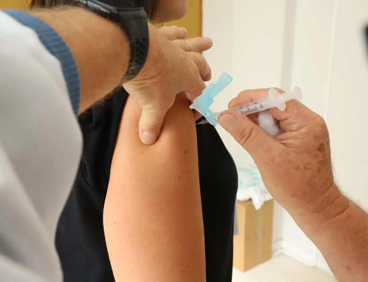 Dia D de multivacinação no Paraná será no sábado; meta é atingir 300 mil doses aplicadas