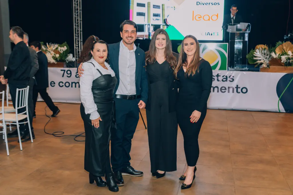 ACIAI celebra 79 anos com jantar comemorativo e homenagens a empresários locais