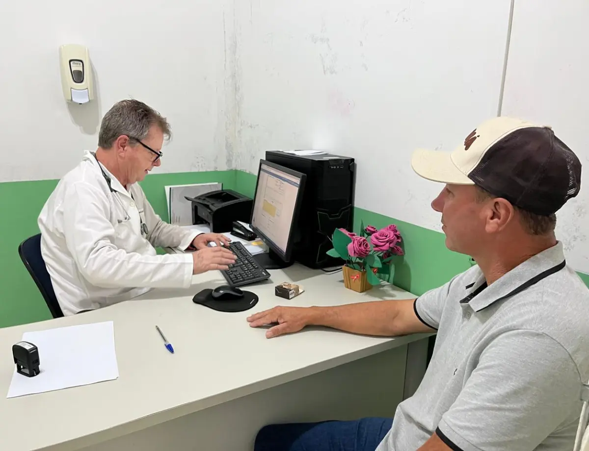 Teixeira Soares inicia atendimento médico noturno para ampliar acesso à saúde