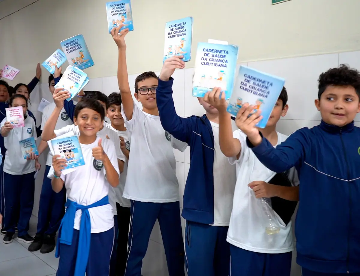 Campanha de vacinação nas escolas teve 168 mil carteirinhas avaliadas e 86 mil doses aplicadas