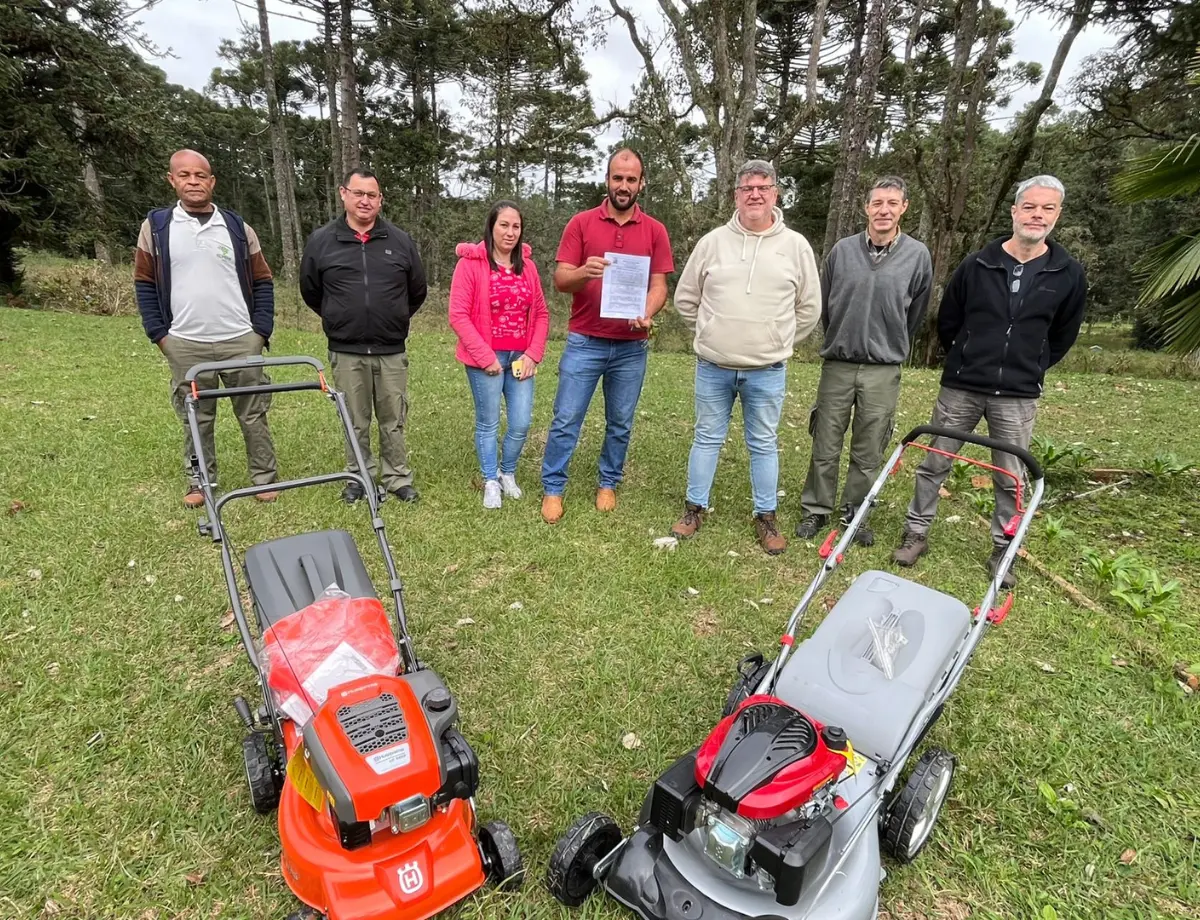 Prefeitura fortalece parceria com Flona través de entrega de equipamentos