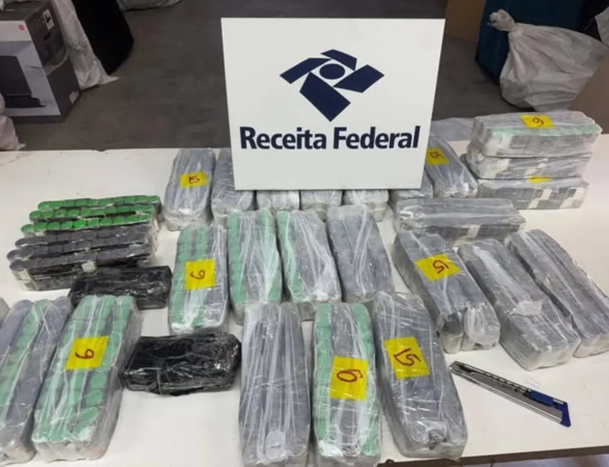 Receita Federal apreende dois mil frascos de anabolizantes contrabandeados em Ponta Grossa
